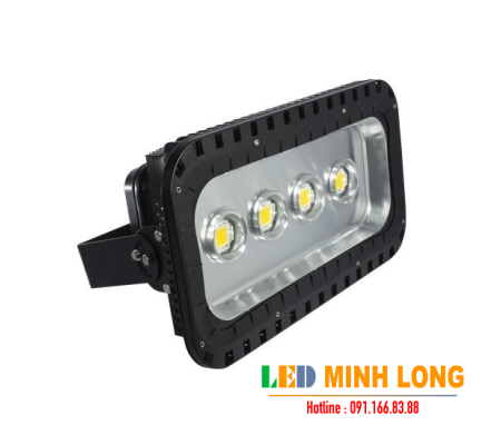 Đèn Pha Kính Lúp Cao Cấp 200w